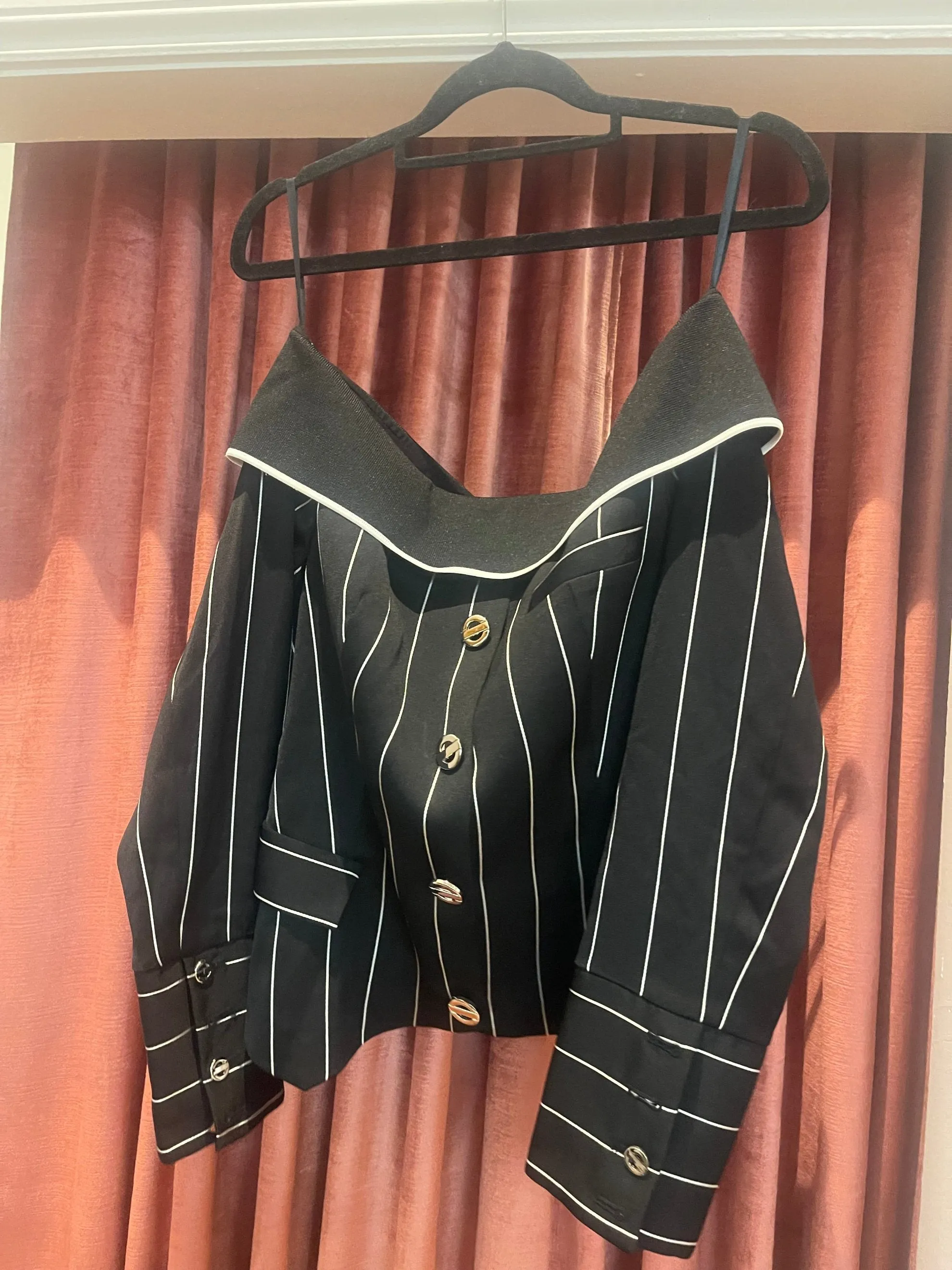 Baisi Bardot Black and White Top