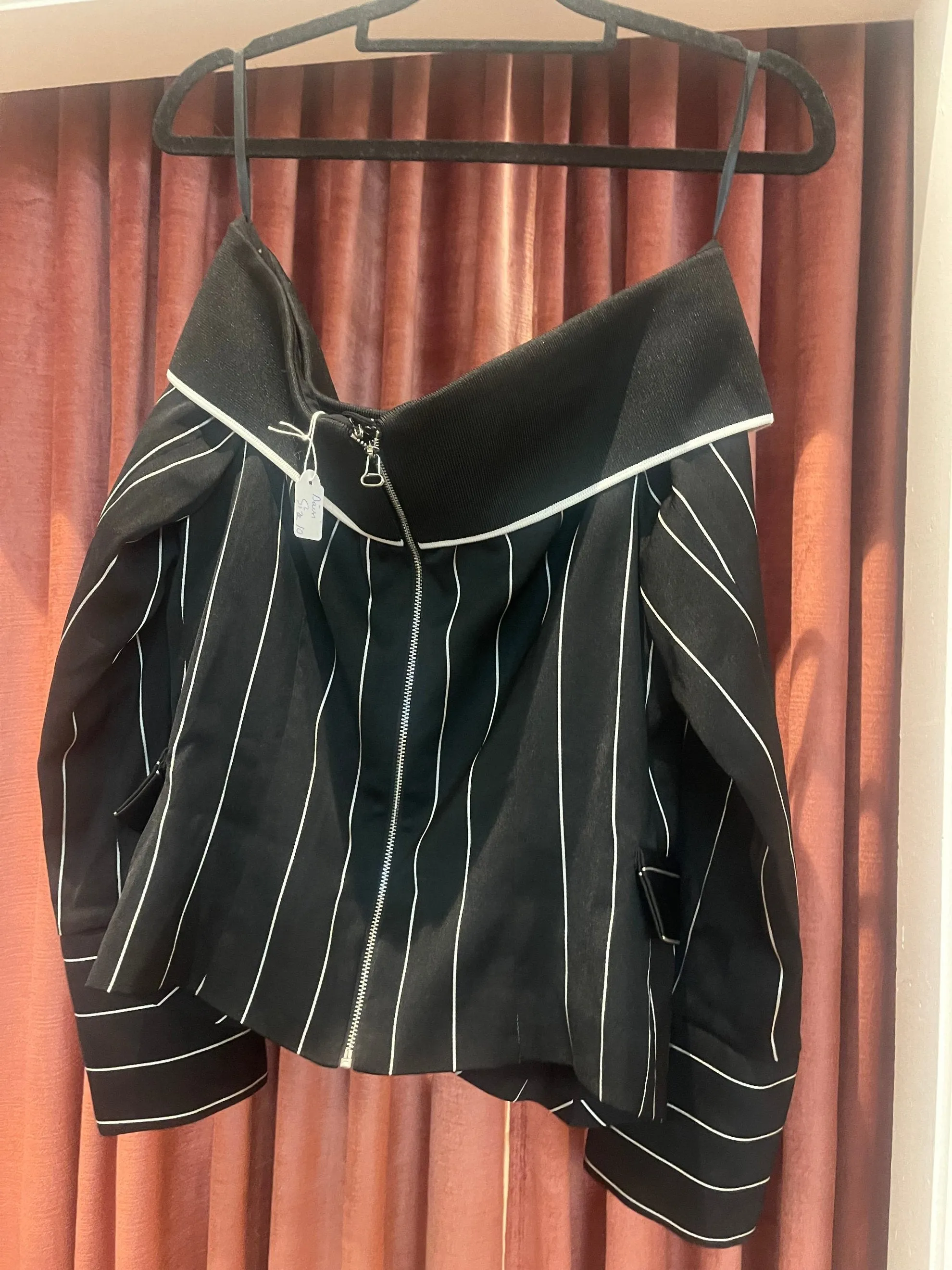 Baisi Bardot Black and White Top