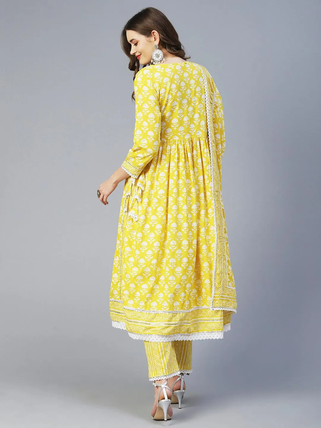 Floral Printed High Slit Kurta With Pants & Dupatta - Yellow