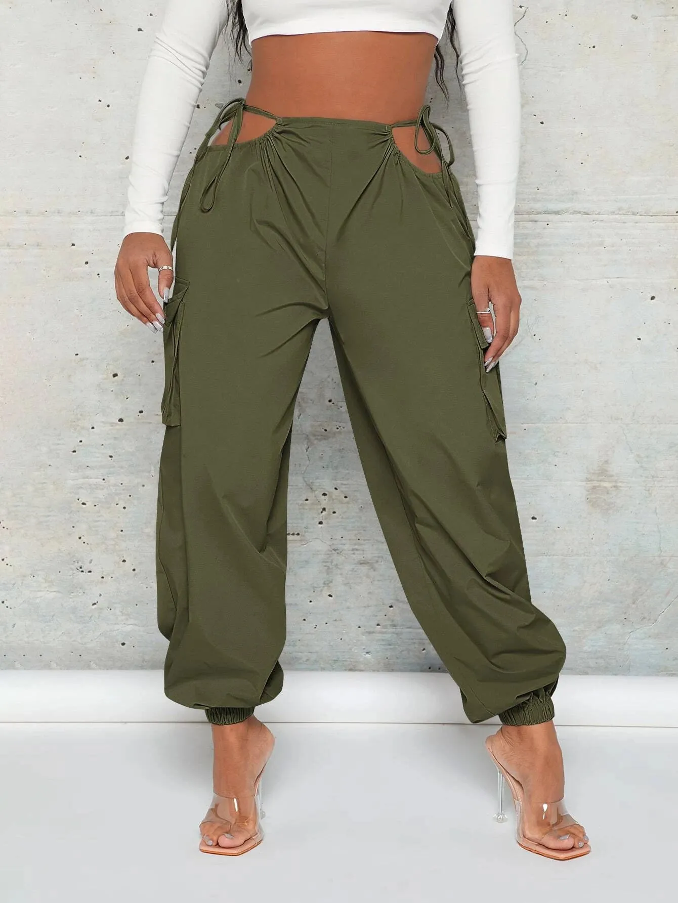 Knot Flap Regular Fit Pocket Cargo Pant