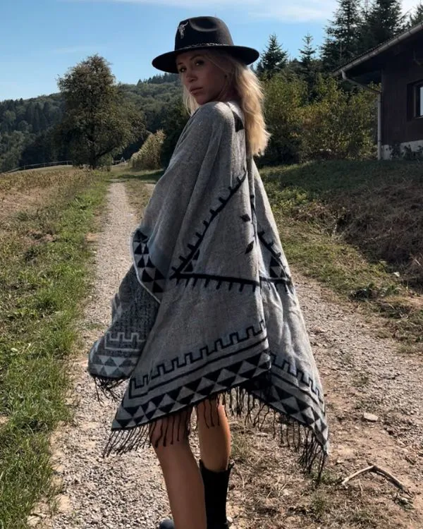 Poncho Elia