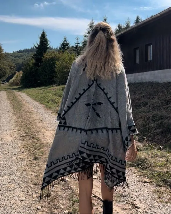 Poncho Elia