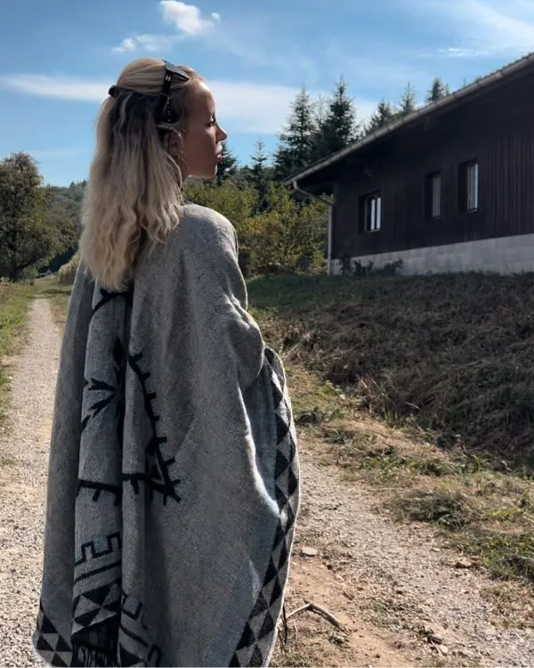 Poncho Elia