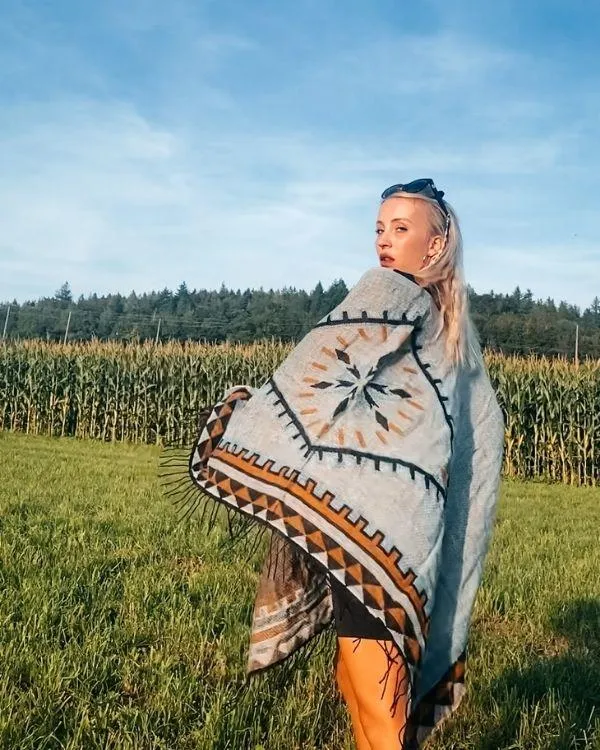 Poncho Elia