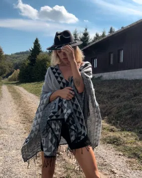Poncho Elia
