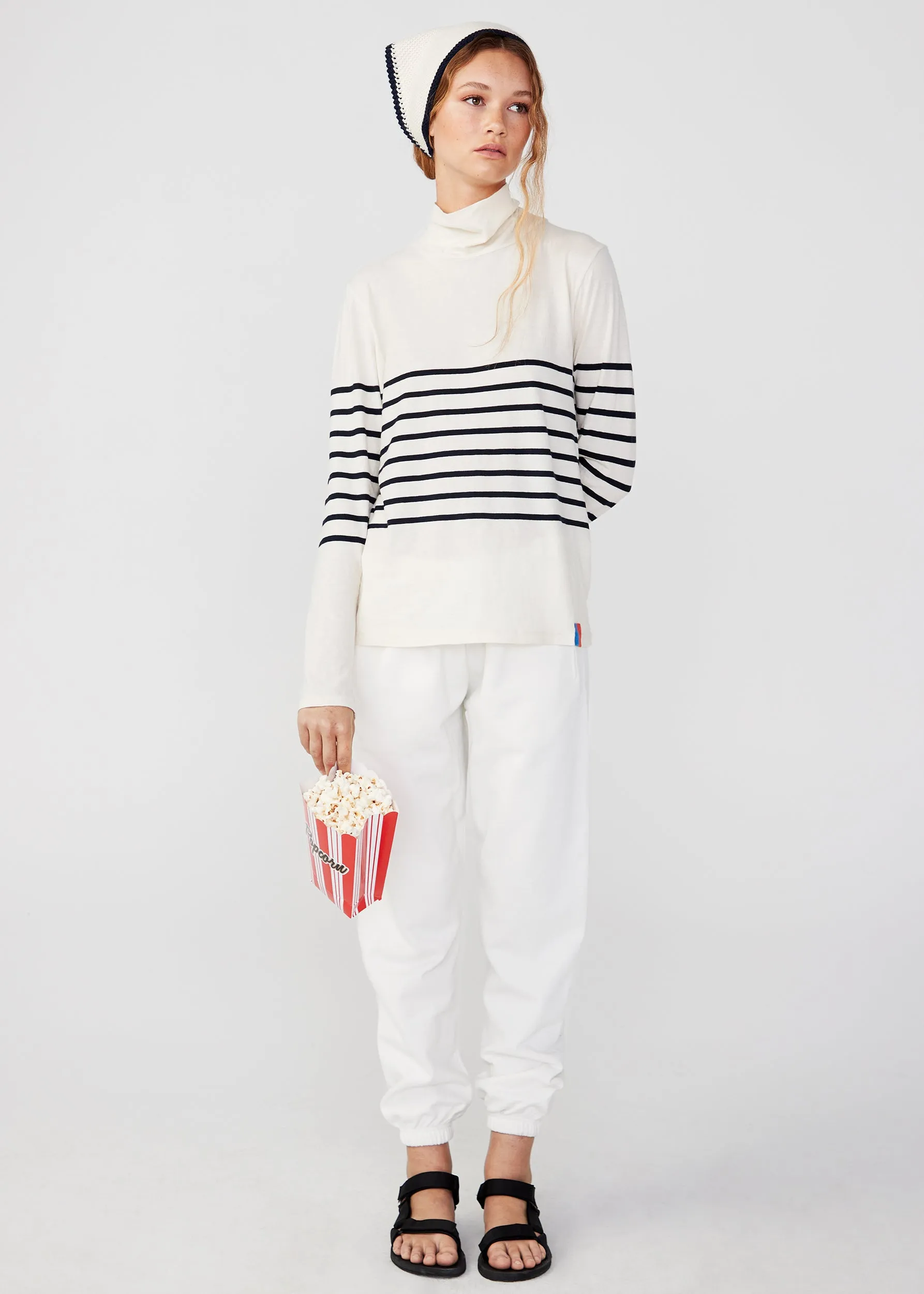 The Tissue Turtleneck - Cream/Navy